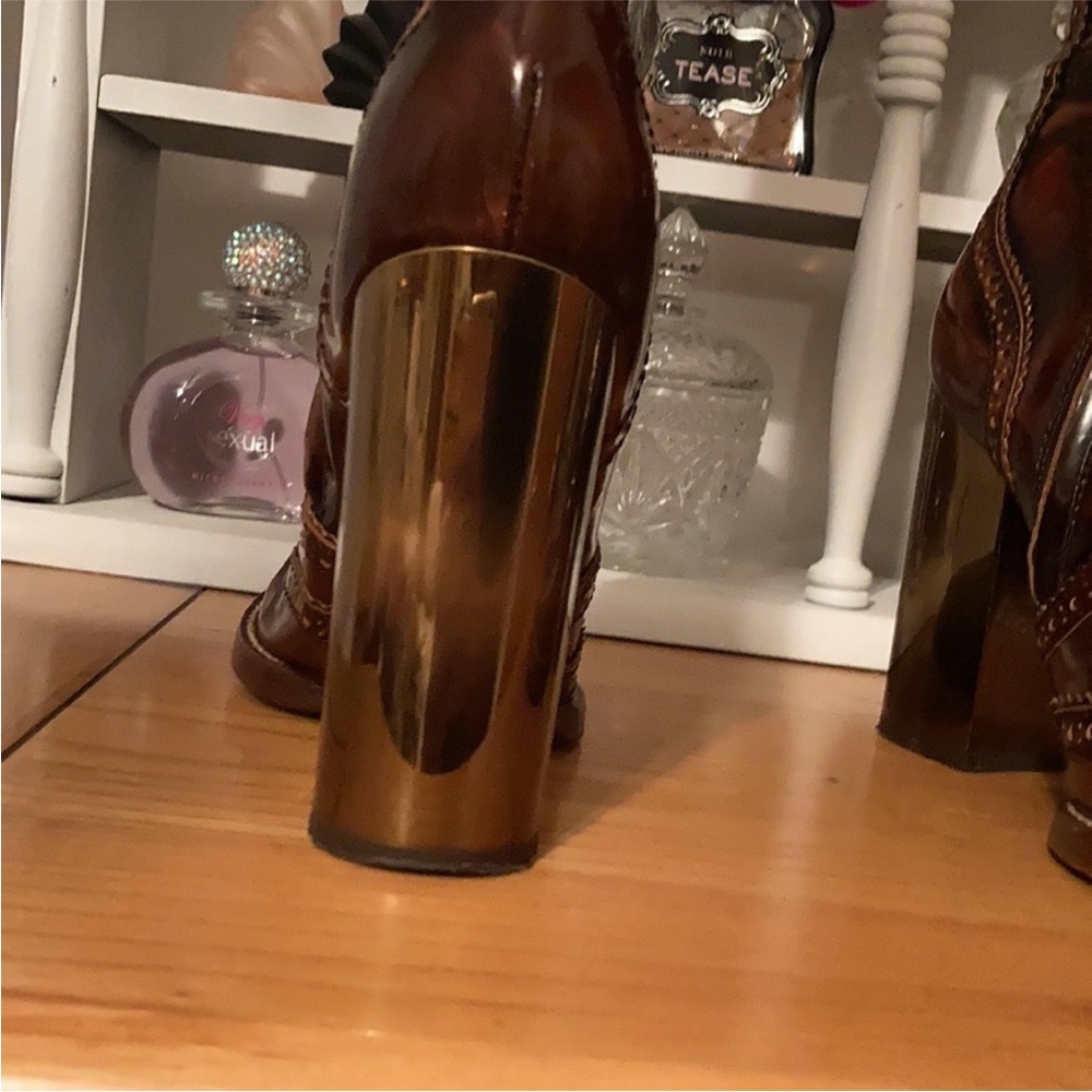 $3000 dolce & gabbana leather boots - Picture 7 of 16